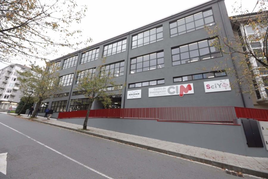 Mestrelab inaugura su nuevo centro de innovación en Santiago para enlazar universidad e industria